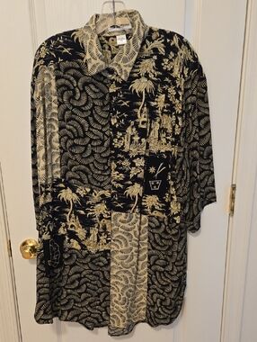 Black and Cream Printed Button-Front Tunic Top WORN ONCE